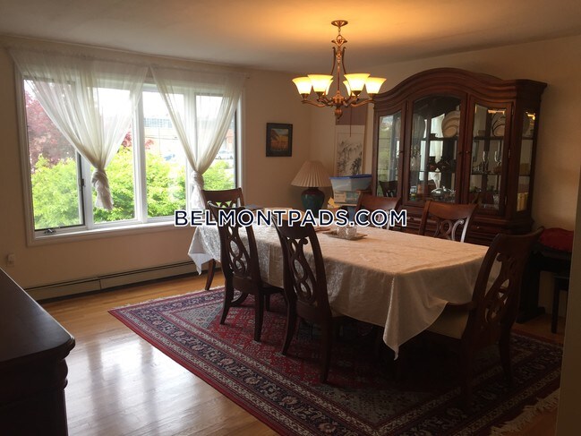 Foto del edificio - 73 Hittinger St