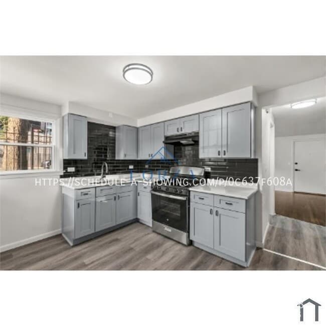 Foto del edificio - 3119 W Wabansia Ave
