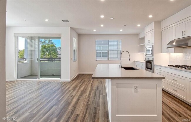 Foto del edificio - 4 br, 1.5 bath Condo - 1182 Winslow Ln
