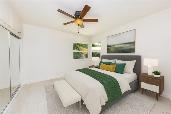 Foto del edificio - 6251 Aura Ave