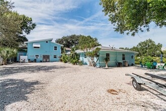 Building Photo - 607 Betmor Ln