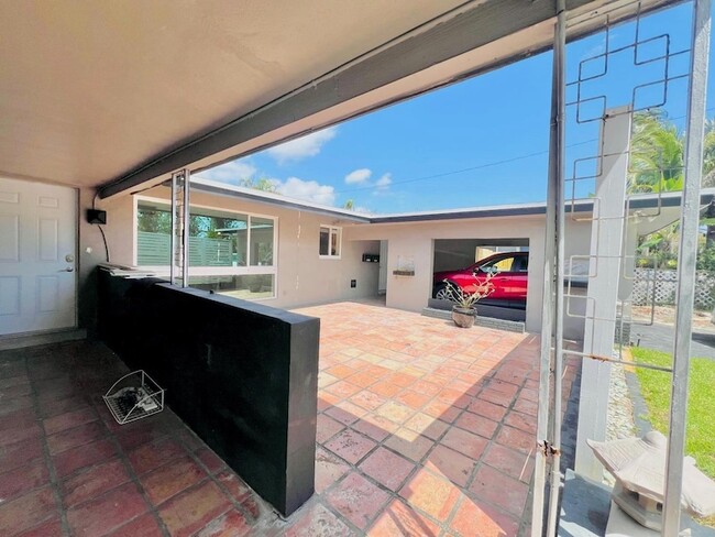 Foto del edificio - 3627 NE 20th Ave