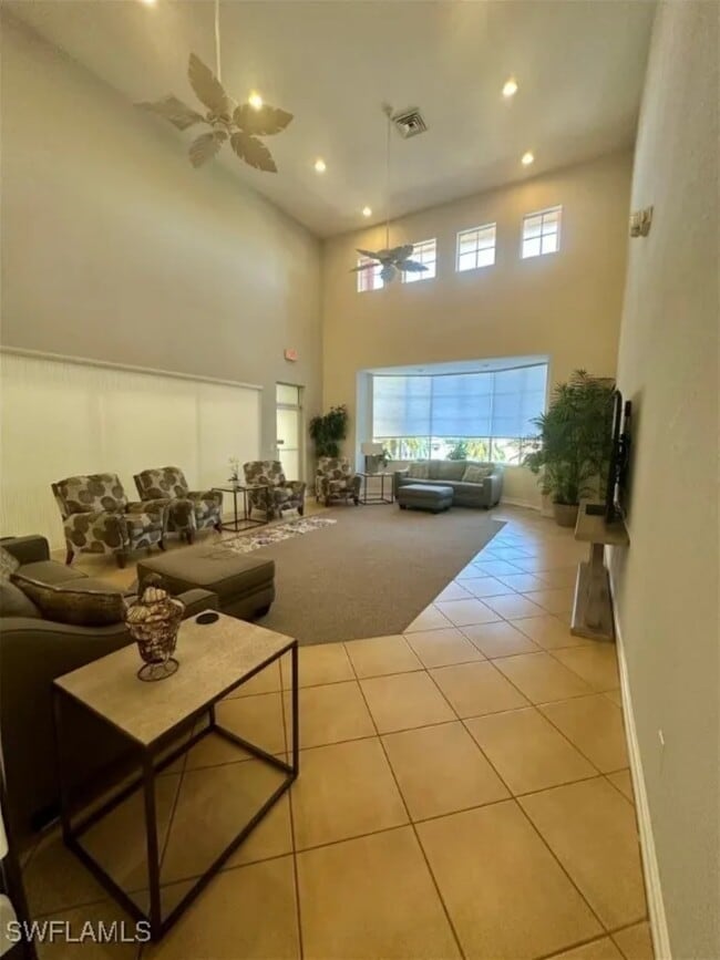 Building Photo - 6361 Aragon Way