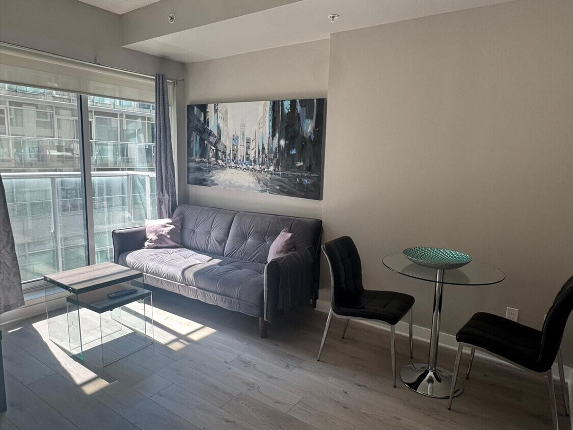 Primary Photo - 30 Nelson St