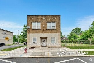 Building Photo - 1501 S Wood Ave