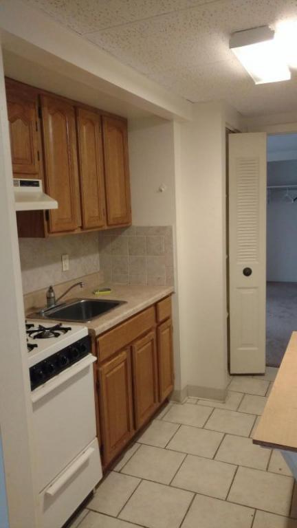 Foto del edificio - 100 Parkway Blvd