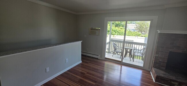 Foto del edificio - 678 Savin Ave