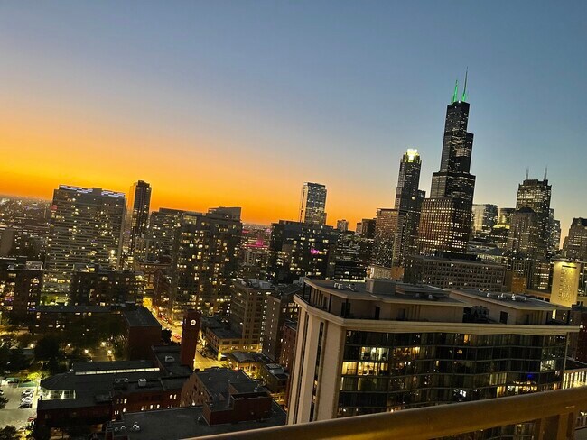 Foto del edificio - 41 E 8th St