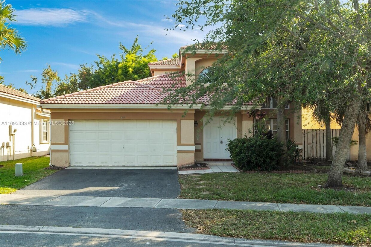 Primary Photo - 106 Gables Blvd