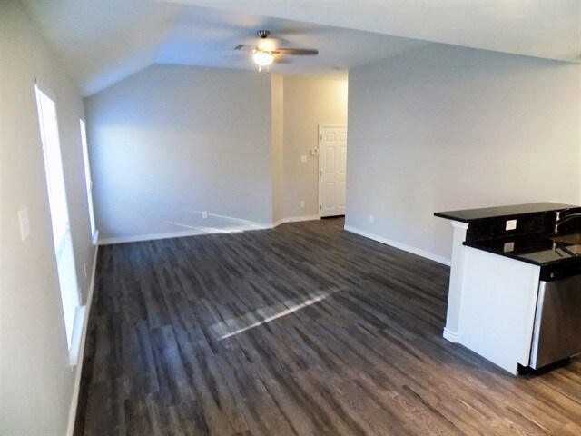 Foto del edificio - 12411 Greensbrook Forest Dr