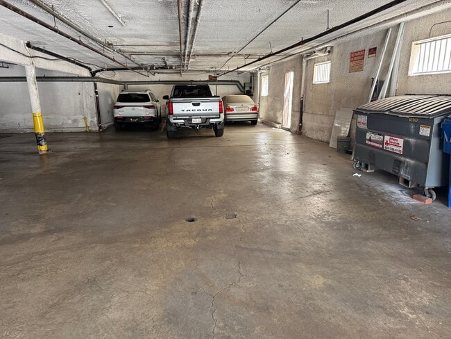 Photo - 1030 N Edinburgh Ave Apartment