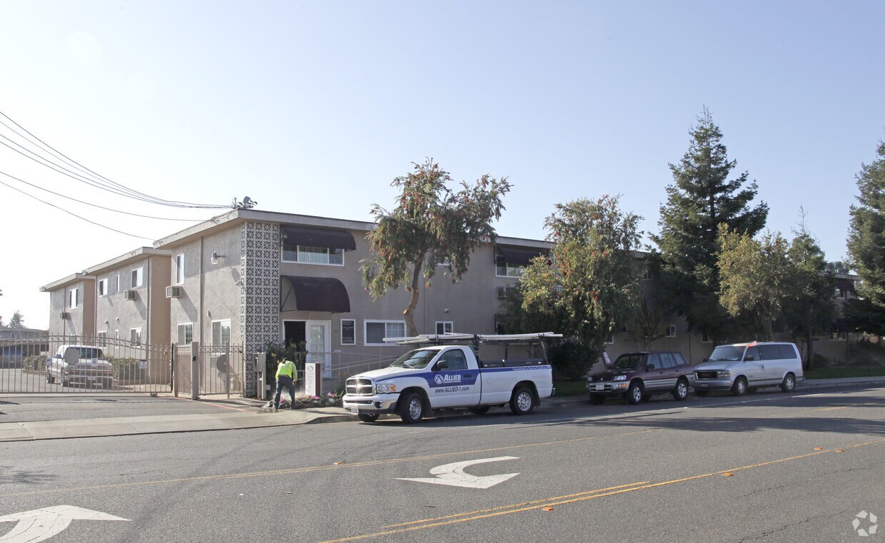 Sycamore Square Apartments Apartments in Newark, CA