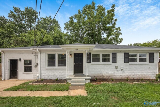 Foto del edificio - 2506 Jeri St NW