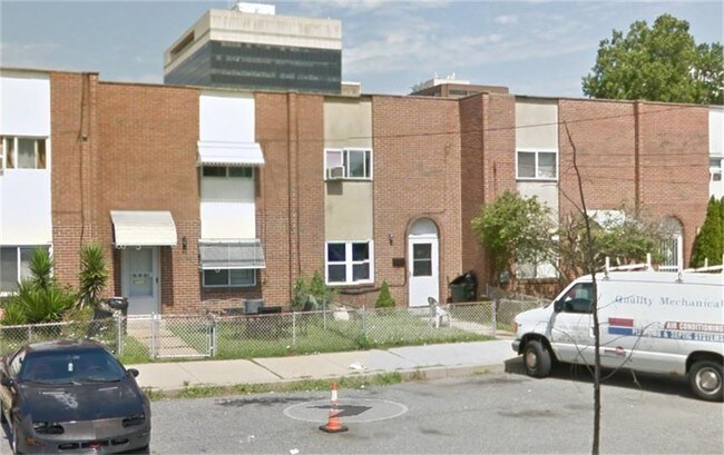 Building Photo - 831-A Towne Ct