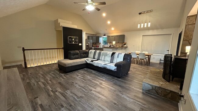 Building Photo - 56 Puff Hill Dr