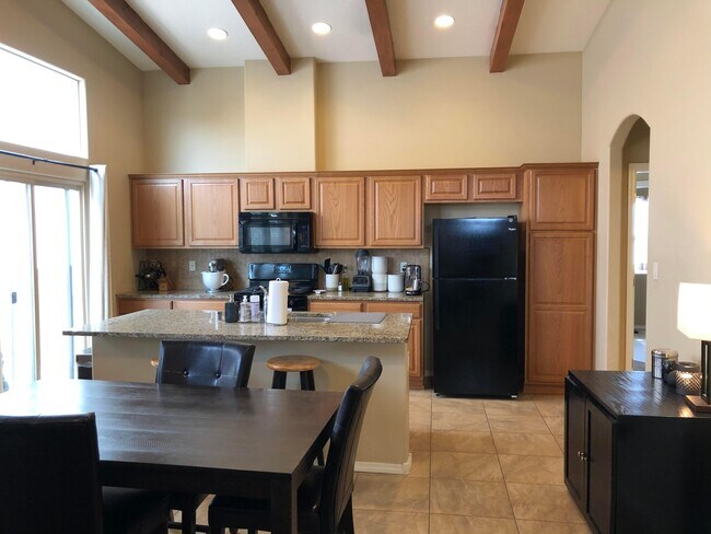 Building Photo - 1424 Lumberton Dr NW