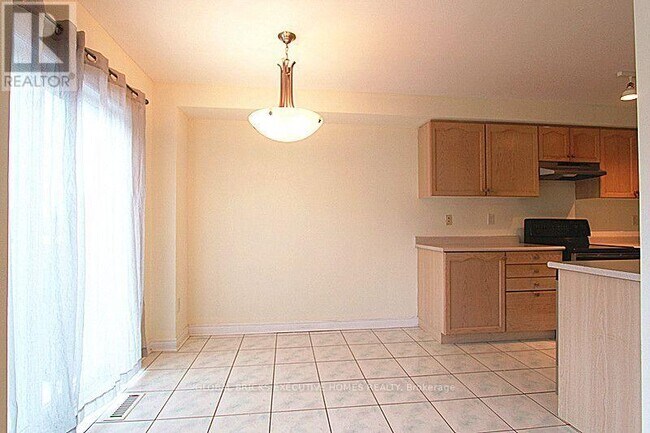 Building Photo - 4885 James Austin Dr