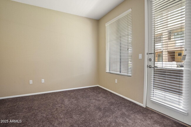 Building Photo - 6605 N 93RD Ave