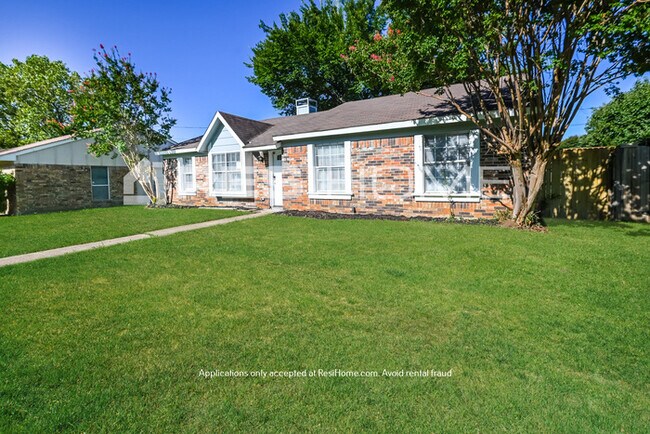 Foto del edificio - HOME FOR RENT!! ONE MONTH FREE!!