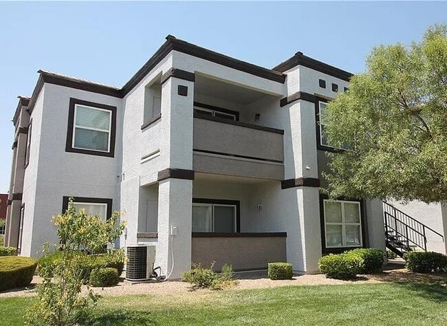 Building Photo - 7255 W Sunset Rd