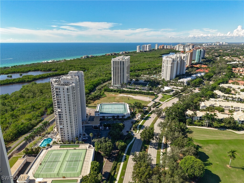 Foto principal - 6849 Grenadier Blvd