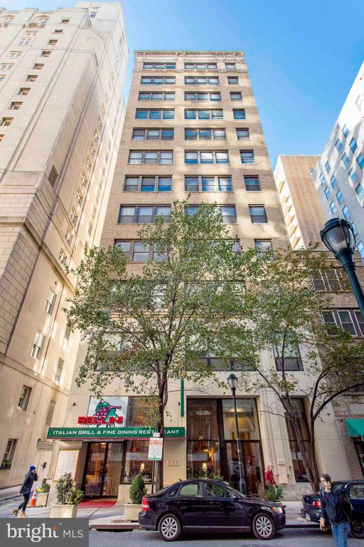 Foto del edificio - 220 S 16th St