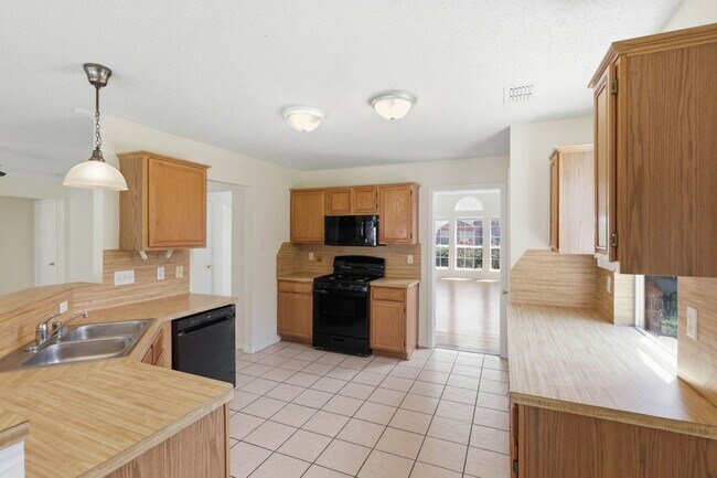 Foto del edificio - 2082 Sailmaker Ct
