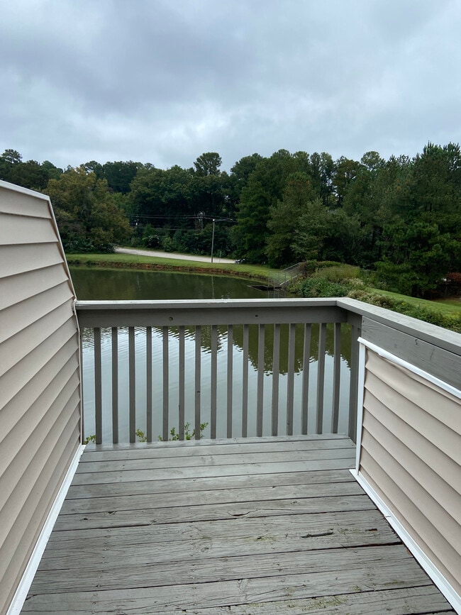 Foto del edificio - 3812 Summerwood Ct