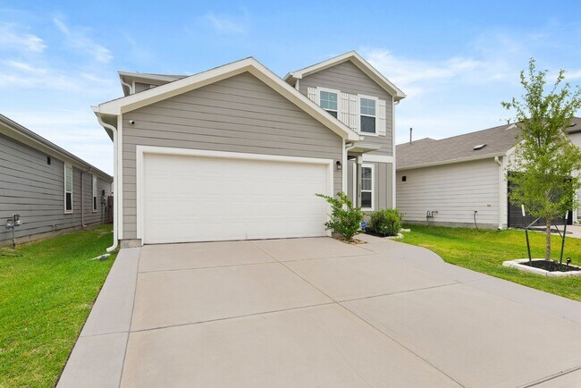 Foto del edificio - Spacious & Like-New 4-Bedroom Home with Mo...