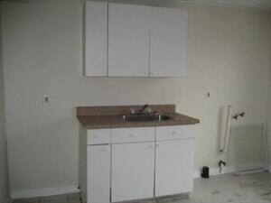 Building Photo - 45 Thackeray Ct