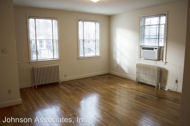 Building Photo - 1513 N Rhodes St