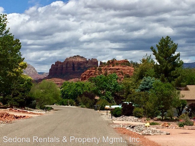 Building Photo - 3 br, 2 bath House - 335 Montazona Trail