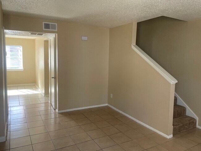 Foto del edificio - Avalon Village Townhomes