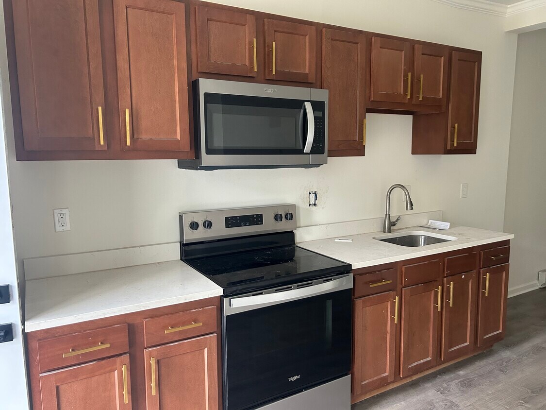 Foto principal - 2810 Winchester St