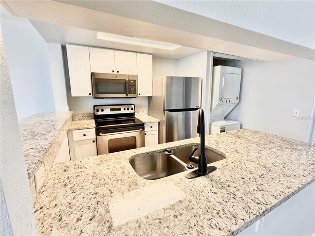 Foto del edificio - 150 Coco Plum Dr