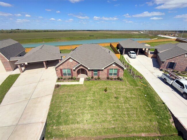 Foto del edificio - 3404 Bahia Rd