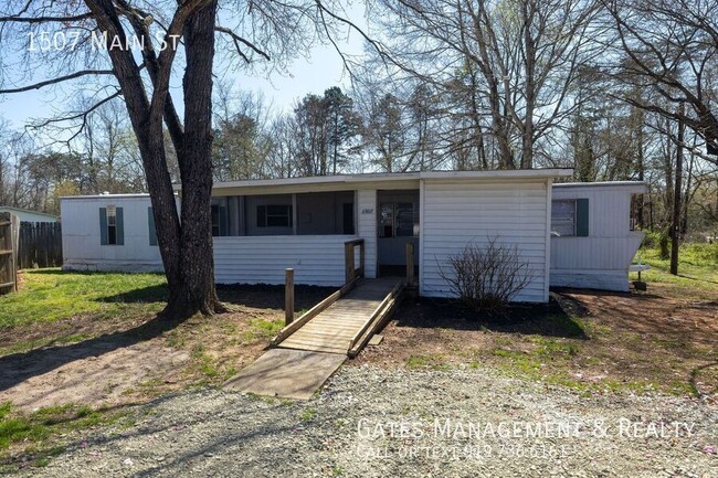 Building Photo - Charming One Bedroom in Mebane