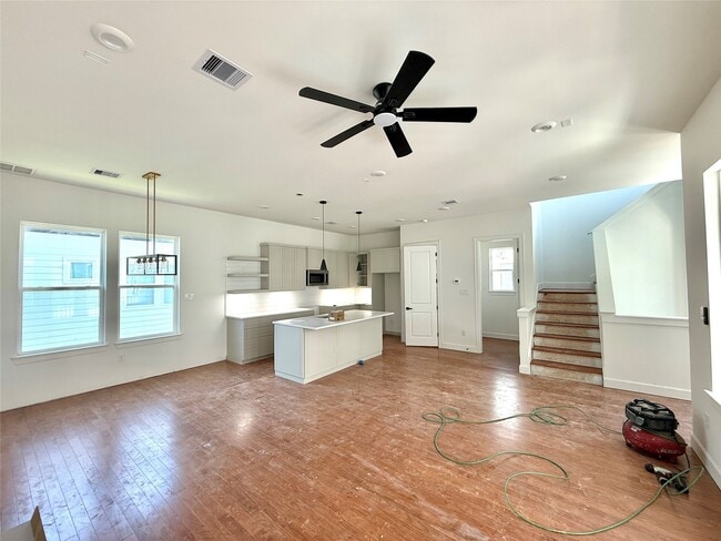 Building Photo - 9428 Campbell Rd