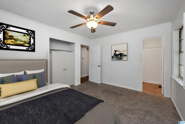 Foto del edificio - 1012 Turner Ln