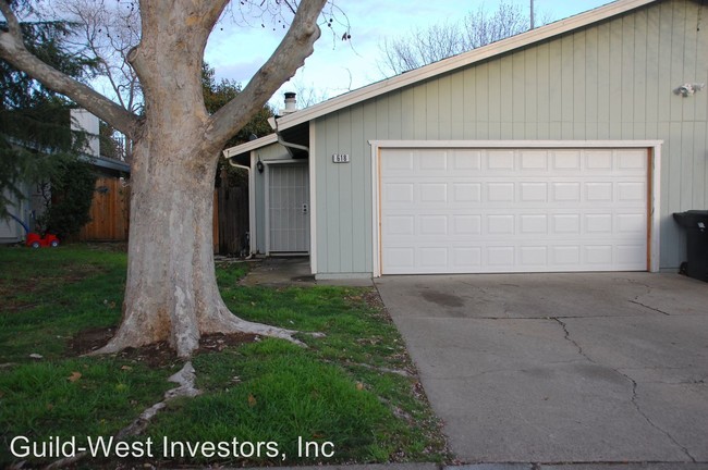 Building Photo - 3 br, 2 bath House - 618 Lassen Way