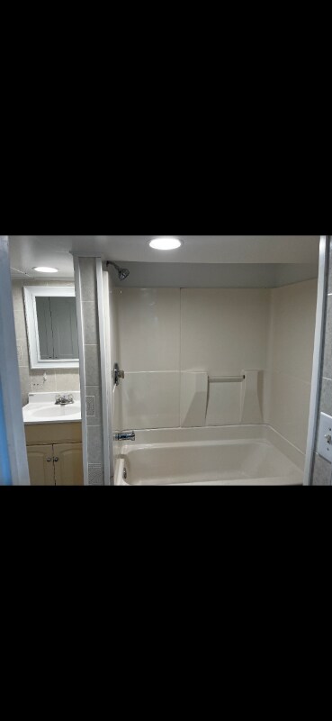 Foto del edificio - 303 1/2 Main St