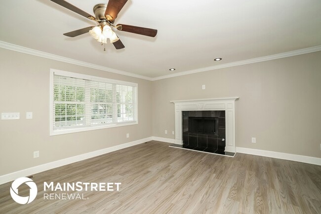 Building Photo - 4358 Wesley Dr