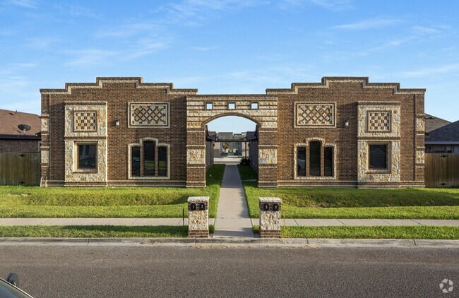 Building Photo - 2616 Larkspur Ave