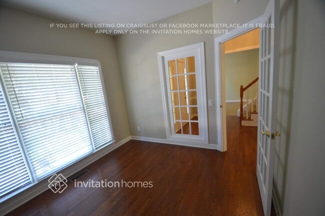 Building Photo - 5722 Kinglet Ln