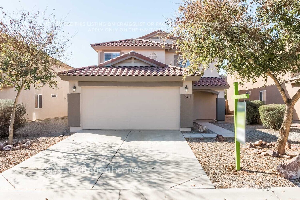 Foto principal - 1429 E Rosebud Dr