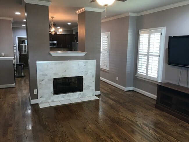 Foto del edificio - Gorgeous and Spacious 4 bedroom home!!