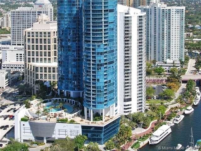 Primary Photo - 333 Las Olas Way