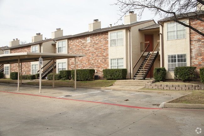 Building Photo - Creek Bend Condominiums