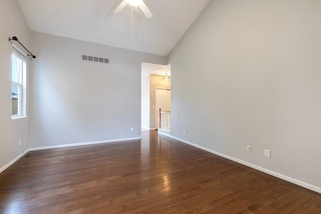 Building Photo - Unparalleled Single-Level Living with Breathtaking Views in D20!