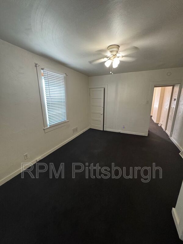 Foto del edificio - 1004 11th St